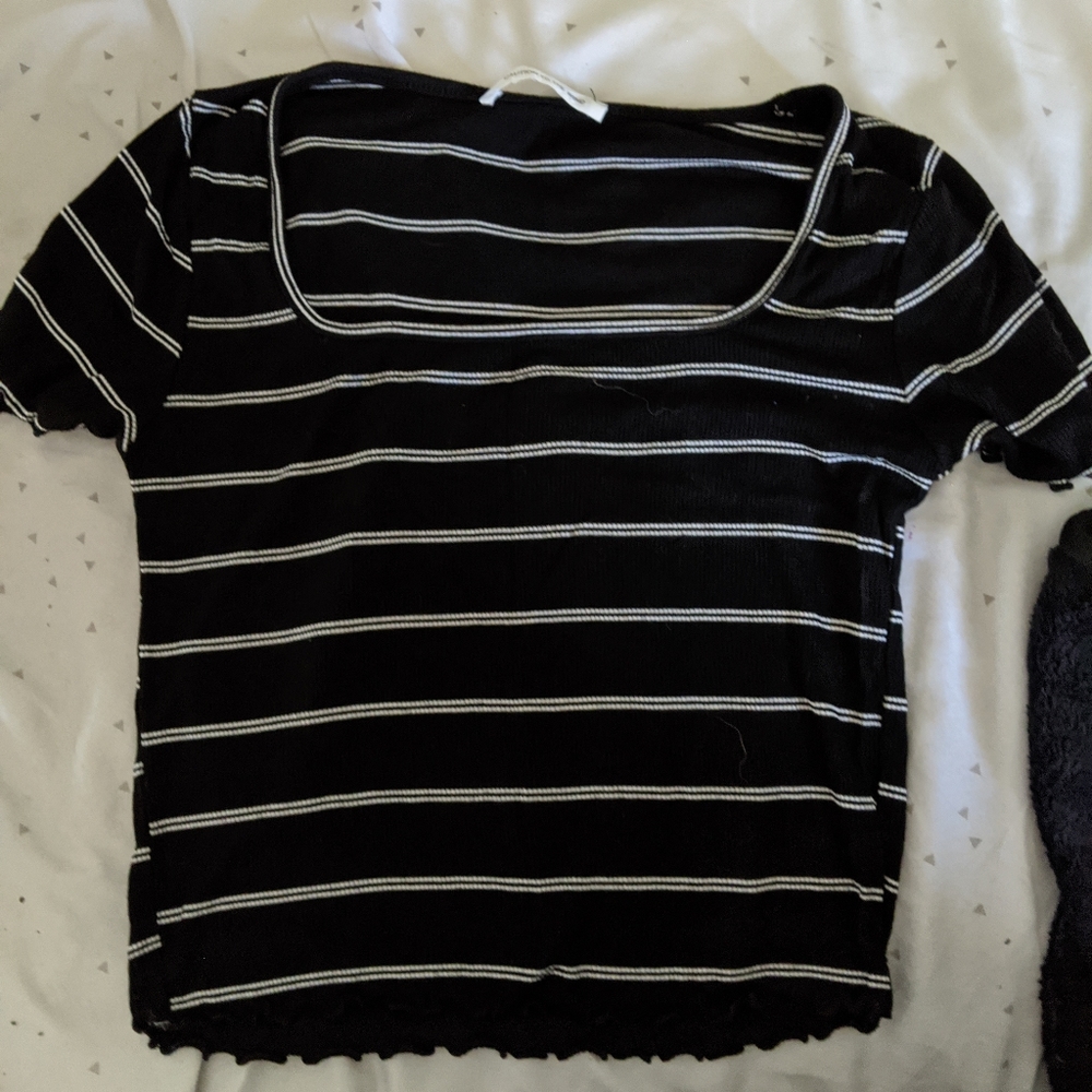 CUTE CROP TOP